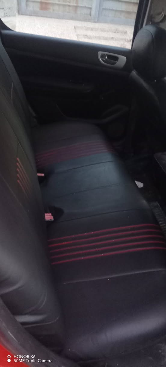 للبيع او معارضه مع اوتوماتيك
 بيجو 307  2005
كير عادي 
السعر 35 وبي مجال
شرط كير ومحرك 
رقم الماني مشروع وطني نينوى 
ضررها تاكيه تدفئة وتبريد شغالة 
شرط التحويل 
***********
***********
