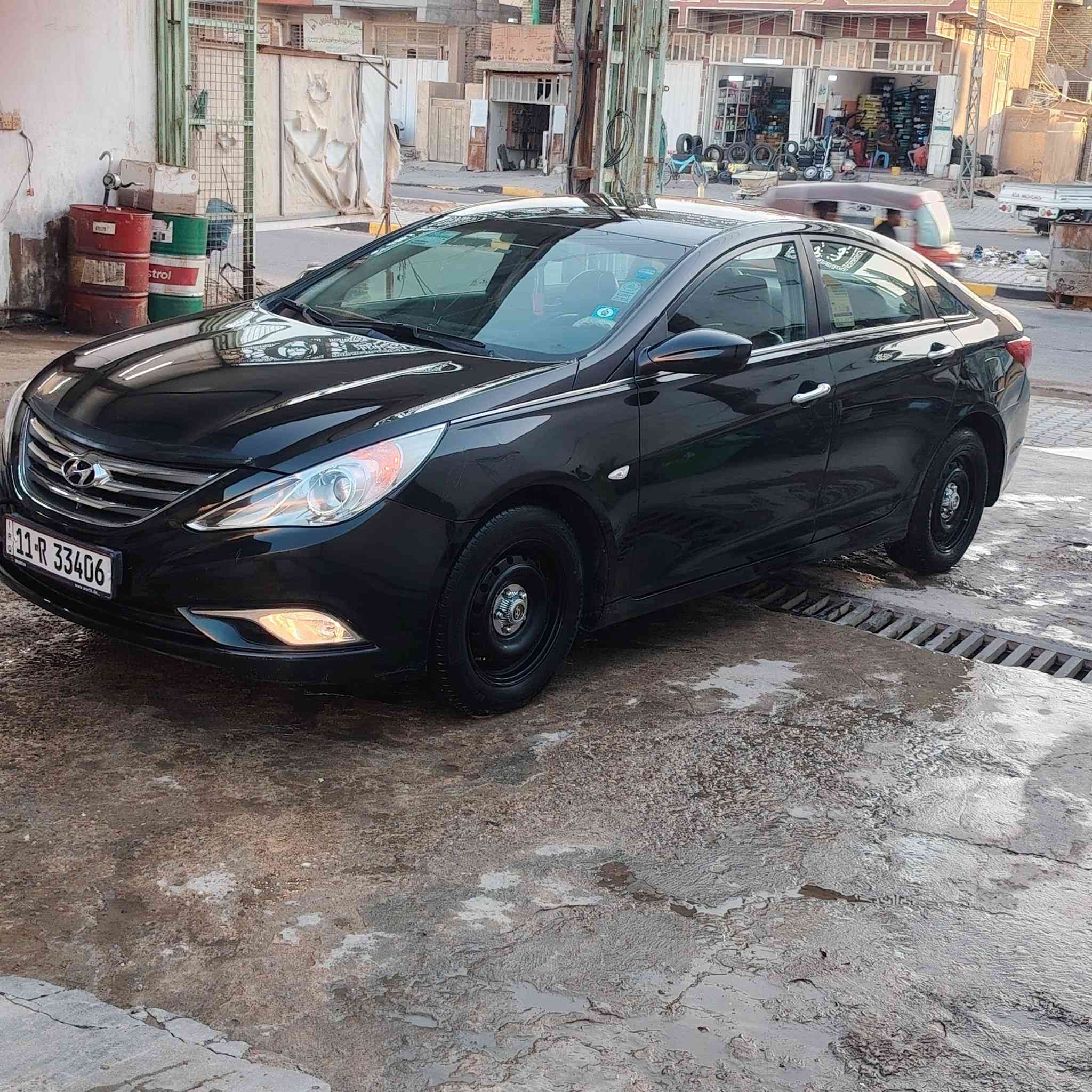 سلام عليكم للبيع سوناته مديل ١٢ مواطن كوري مبدل بيهه جاملغ خلفي فقط لغود شوصي حوض مكفولات مكينه ٢٠٠٠ دوش كير مكينه مكفولات تبريد ثلج قطعتين للبيع او مراوس حسب القناعه السعر ٧٨ العنوان بغداد الحسينيه ***********
