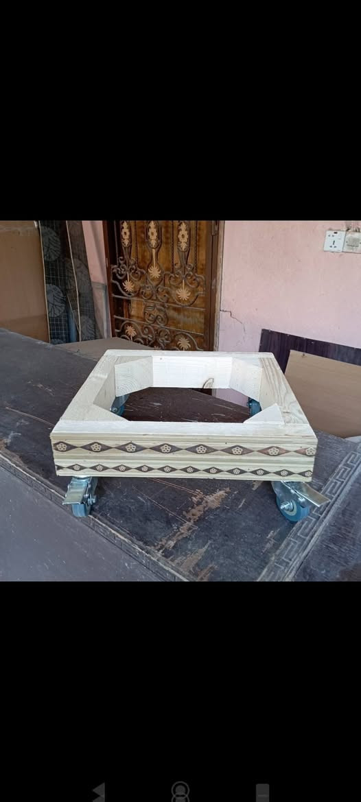 قاعده ثلاجه مجمده طباخ براد غساله خشب روسي اصلي ثخين السعر حسب القياسات الي يريد  يتفظل خاص ويطيني القياسات طول وعرض توجد خدمة توصيل جميع المحافظات 5 الاف


**إذا كنت صاحب هذا الإعلان وتريد حذفه لأي سبب، رجاءا أرسل رسالة إلى الدعم الفني**