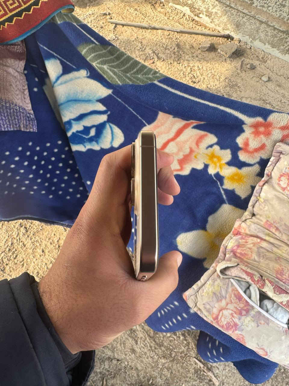 ايفون ١٦ برو ماكس 
بطاريه ١٠٠ 
عدد دورات ١٤٢
كارتونا كامل ملحقات ويا جديد مابي اي شخط 
السعر ١٦٠٠ وبي مجال للطيبين
***********
