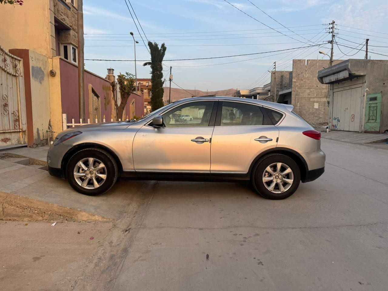 نيسان2008 انفنتي
رقم وسنويةجديد لحد2031
محرك و كير شرط
سيارة فحص صونارموجود بصورة 
السعر 87 $ وبيها مجال
مكان دوز خورماتو
***********
