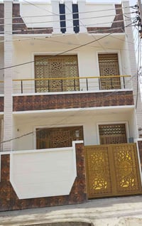 مشتمل ركن للبيع بالبياع بشارع ٣ خلف سوبر ماركت الكفيل ركن شارع عام  مس...