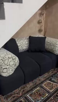 خمس مقاعد • كنب