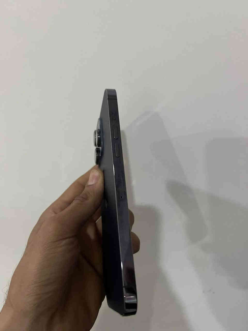 ايفون 14برو ماكس شرق اوسط ذاكره 256بطاريه 80بلاديه ما مفتوح نهائياً كله بلادي ومكفول وكله شغال السعر 790قفل عنواني بغداد الدوره ***********واتساب وخط
