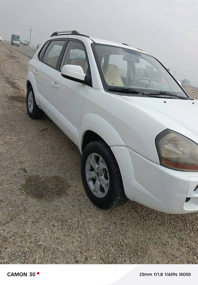 السلام عليكم توسان موديل 2009 خليجي رقم أربيل محرك 2000 صبغ قطعه وحده بدون فتح بدون معجون سونار مرفق تخم تاير جديد صدر أمامي خلفي جديد تبريد تدفئه شغال محرك كير شرط السعر 118  مكاني بعقوبه للتواصل ***********
