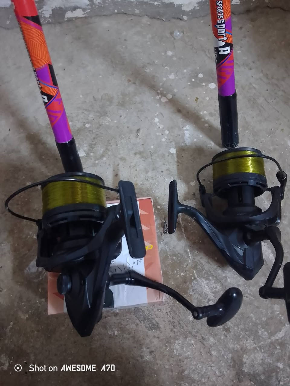 سبينرات العصه والمكينه للبيع بدون الاخيوط مستعملات شي قليل السعر الوحده ب50 طول العصه ثلاث امتار عصه الناصر اسمه المكينه حجم عشر آلاف لبيع شلع ***********
