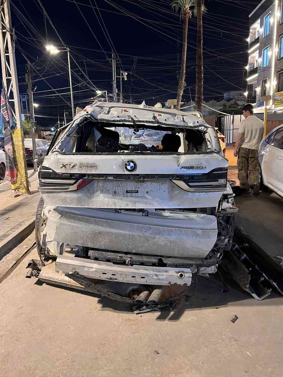 السلام عليكم 
bmw x7 2019 
خليجه وكاله العروش 
أبيع ع حادثها مكان السياره بغداد 
مرقم أربيل تحويل او وكاله 
ايرباك الدركه والدشبول سليم 
وايضاً الكير والمكينه سليم
سعر مناسب لمعرفه السعر الاتصال او خاص سعر مناسب جدا 
***********
