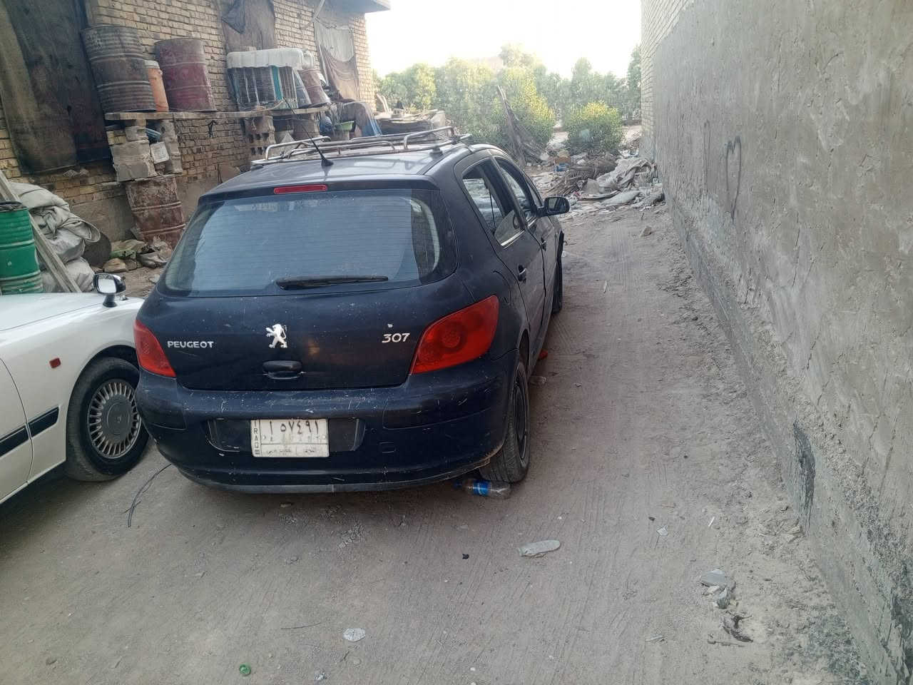 للبيع بيجو فرنسي مكفول من الضربه / تبديل جاملغات وبنيد فقط/ محرك مكفول وكير بي جوزات عاطله غرفه نضيف تبريد شغال حداديه ٨٠ بالميه ادامه كامله ادرايمات وعمبار وبريشر ودسكات وحساسات وبخاخات وبالكات مجاول وباتري وفيتبم كله جدد  قطرة اخياس مابيه السعر ٤٠  وبيه مجال مكان النجف  للاستفسار ***********
