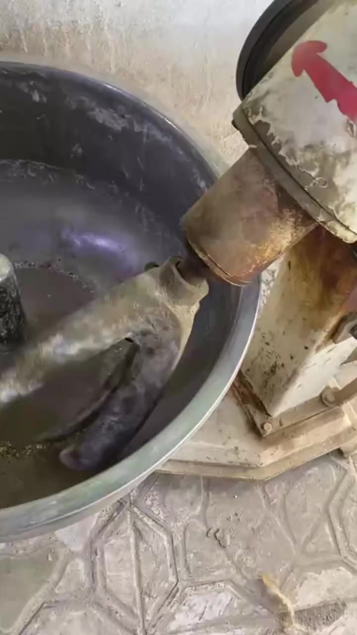 السلام عليكم عجانه ام الجيس للبيع ب300 وبيه مجال للشراي  بابل القاسم 
‏‪0781 977 0484‬‏
