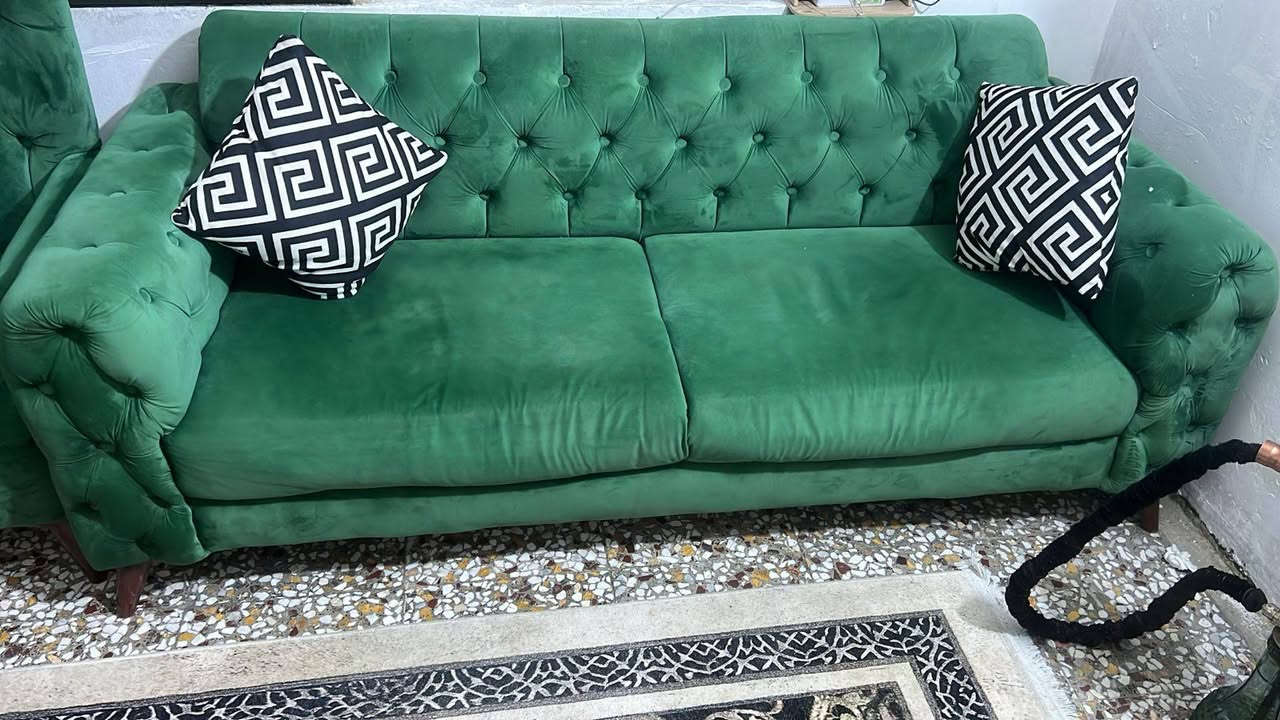 تخم تركي ٦مقاعد قنفة ثلاثية وقنفة ثنائية وكرسي للبيع سعره ٢٥٠بيه مجال للشراي مكان بغداد شراي خاص مستعجل على بيع


**إذا كنت صاحب هذا الإعلان وتريد حذفه لأي سبب، رجاءا أرسل رسالة إلى الدعم الفني**