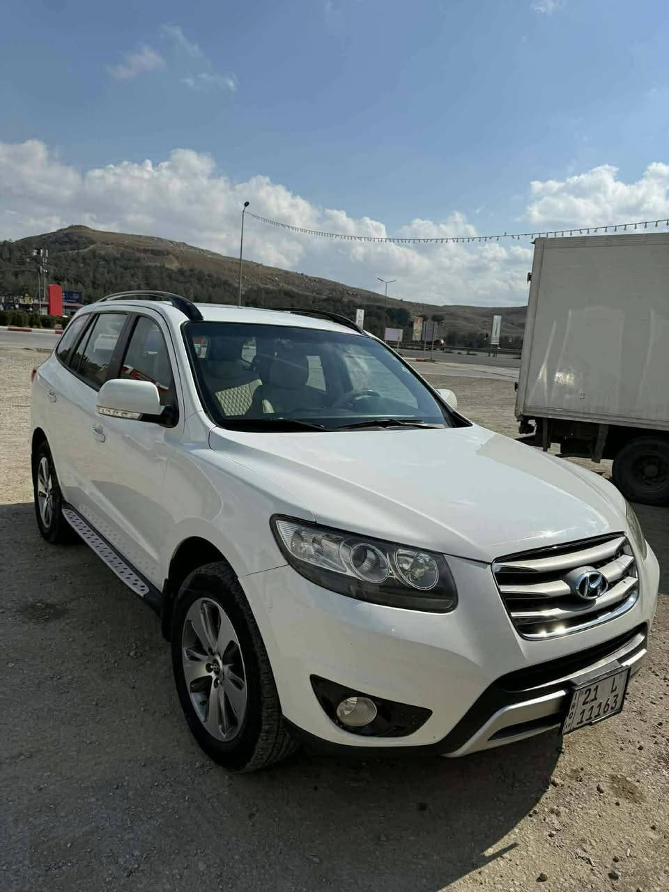 سيارة هونداي موديل 2012كلين لاصبغ لا دعم سيارة باسمي گير محرك تبريد شرط تأيرات جديد غاز و بنزين دفتر موجود سنوية جديد مال البيت سعر 155بيها مجال***********
