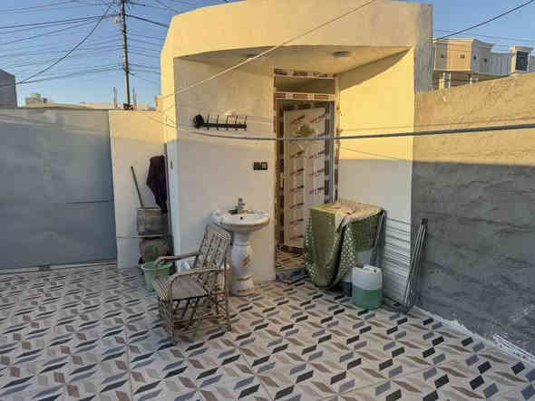 🔰دار للبيع قرب اثاث القند 

📍الرمادي _شارع 40 يبعد عن شارع 40 تقريباً 100 متر 

📐المساحه  200 م

شارع 8

السعر 120. مليون 

■ عنوان المكتب /شارع أربعين مقابل جامع الواثق 
 
📞للتواصل /***********
