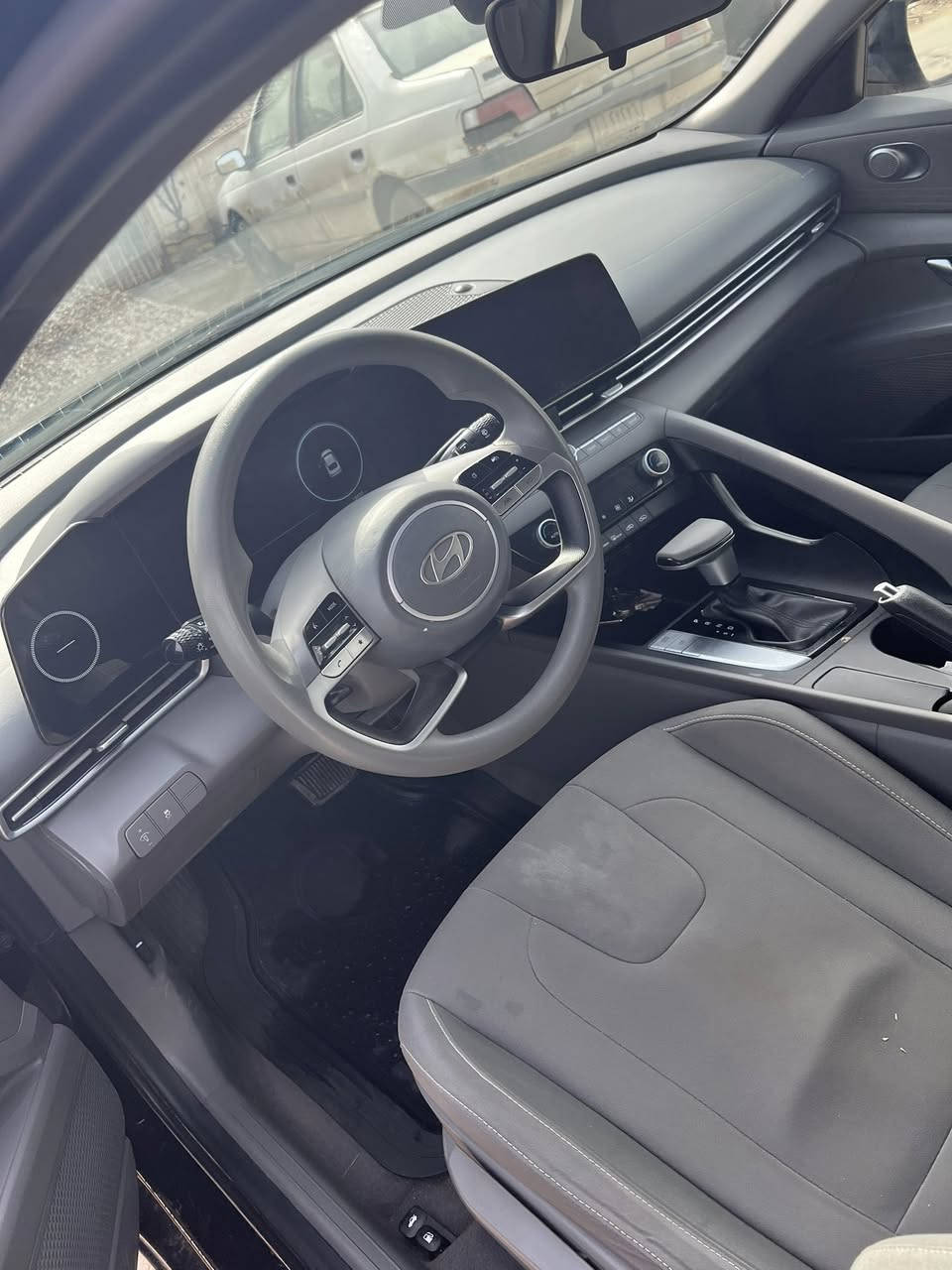 الانترا موديل 2024 أمريكي رقم بغداد حرة باسمي الموصفات رادارات تحديد مسار نقط عمياء تحكم ستيرن شاشة متصل وهواي موصفات بيها مامذكورة السيارة ليبل واحد حادث مثل ماموضح بالصورة بنيد ومصلح نفسه وطرف الجاملغ ماشيه 20 مكينه 2000 دوش مكان السيارة ناصرية مركز السعر158وبيه مجال للاستفسار الاتصال على الرقم ***********
