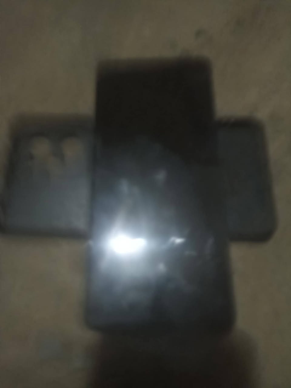 سلام عليكم جهاز بوكو f5 مراوس بهونر جهاز نضيف بدون ملحقات بس شاحنه ويا


**إذا كنت صاحب هذا الإعلان وتريد حذفه لأي سبب، رجاءا أرسل رسالة إلى الدعم الفني**