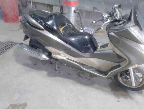 سلام عليكم من رخصت مدير كروب فورزة صفر 10 دراجة حلوة وبلادية  7 كير ددفة بل يدات دراجة خير من يم الله وحلو كفر 80 ) 100 مكاني بغداد *********** سعر 1250 وبيهة مجال  خابر  ودلل وراق صولي
