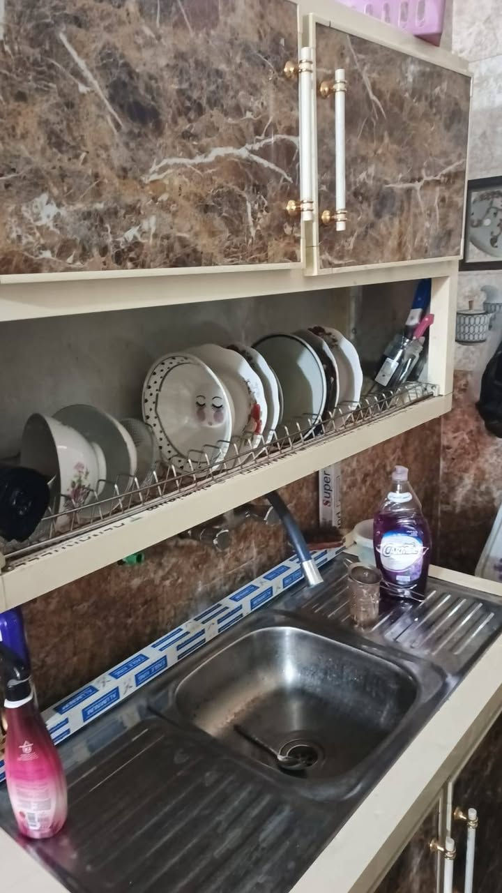 بلازمه حجم 55 ثلاجه اخت جديدة كاونتر قطعتين شراي يتواصل ***********

