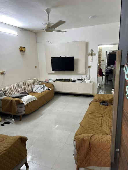 #دار للبيع مساحة 88 م  في المنصور حي الزهور خلف مستشفى الطفل بناء حديث 2025 جديد واجهة 4 م نزال 22 م شارع الي يقع الدار بي 7 م بدون رصيف  -مكون من طابقيين طابق 1 طرمة استقبال كبير مطبخ حار بارد مناور خدمات غرفه نوم كبيره 4 في 5 م طابق 2 مكون من 2 نوم خدمات مناور هول داخلي
- خدمات البيت مصمم بطريقة هندسيه حتى متواجد مكان للغسالات العاديه والصحون واير سمنز درجة اولى بناء درجة اولى
- ارضيات بورسلين 
- السعر مناسب جدا 
لاي استفسار الاتصال بالحاج ابو محمد
***********
او اضغط كلمة تم انطيك السعر خاص
