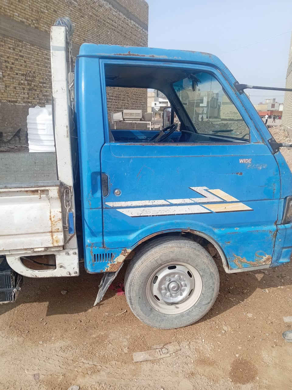 سلام عليكم كيا لبيع بنكو تك قمار مديل ٩٤ بيها بدي جديد مال بومه سياره مكفول رقم بابل  سنويه نافذه  من 2019 راعيها يريده مدوره ثاني يوم  السعر ٣٧  مكان سيار نجف الاتصال على الرقم ***********
