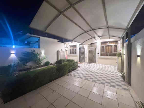 المساحه : ٦٧،٥م
الواجهه: ٧،٥م
المحتويات: ٣ نوم +صاله+ مطبخ+ خدمات + حديقه وكراج
عمر البناء : ٢٠٢٤ ( بناء درجه اولى)
المميزات : شارع عريض + تشجير 
للاتصال: ***********
