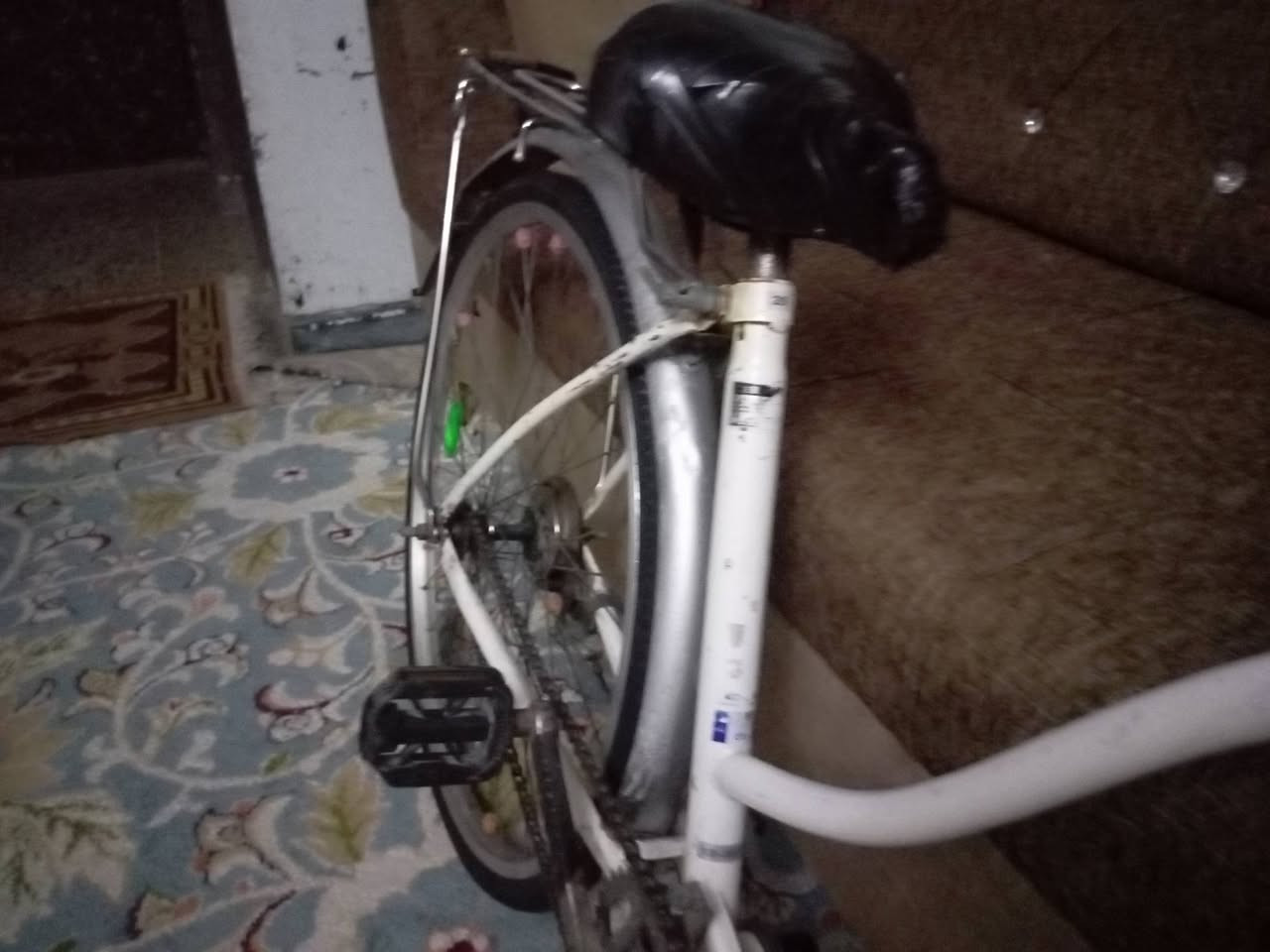 سلام عليكم باس
كل حجم 26 البايسكل نضيف جدا صبغ مابي بطه برك خلفي دسك جاملغات عدد ٢ جوابه جدد تأيرات جدد البايسكل مختم من الويل للويل وسله البايسكل نضافة 80٪ السعر 40قفلل🔒🔒الاستفسار ***********
