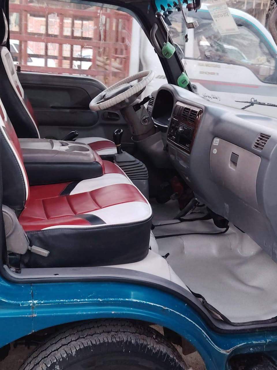 كيا للبيع مكفولة باسمي الاتصال ***********
