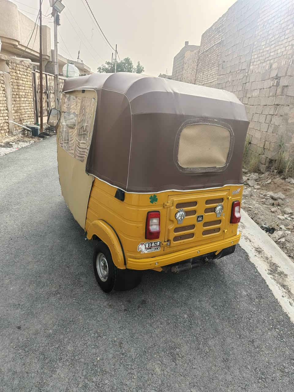 سلام عليكم تكتك 20 الكشر مكفول من صبغ ومعجون رقم وسنويه بغداد ب اسمي تحويل ثاني يوم مكينه مجفته فقط اقره المنشور وخابرني بس عل سعر واني خادم العنوان سبع قصور شارع المشروع السعر 6500 وبيه مجال ***********
