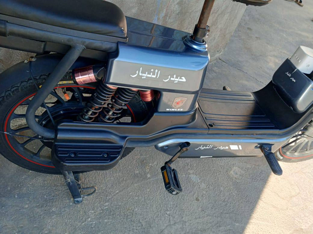 بايسكل شحن للبيع
فول نضافه جديد معنه 
الكلام تجي تشوف بعينك وتفحص
بطاريات جدد تايرات جدد هوه أصله جديد
5بطاريات أو 6 ماعرف بل ضبط 
السعر 400 وبي مجال بسيط 
***********
أيضا بي واتساب
