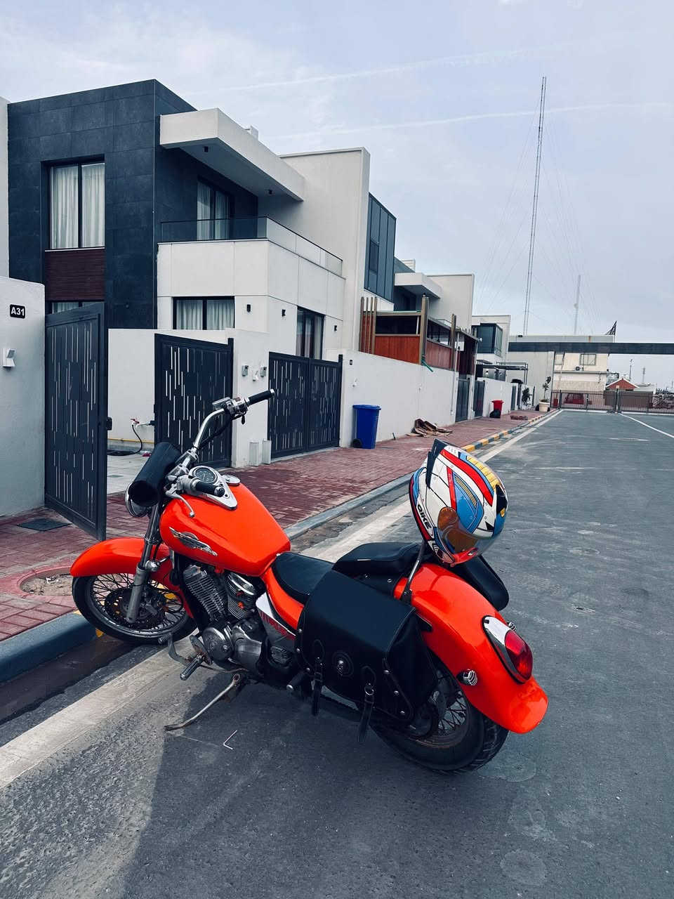 ألسلام عليگم أحبتي.... 🧿💫
...للبيع ❤️‍🔥 الشراي يدلل.🫂
Honda Steed. 400cc
هونده استد ،💯
قطعه مرتبه.،🫂 ومكفوله❤️‍🔥
 كير مكينه كلجات جدد جدد 👌💕
مرقمه البصره الحبيبه وبسمنه احبتي.. متوفر نقل ايضا🔥
 🛌 .....وارقام الجدد نكليزي ،🫀
GOD 🧿❤️
عليهه ادامه كامله من كابريتر بلكات من فلاتر بانزيل ودهن وكوله اصلي 🧘‍♂️ 
زوج تايرات جدد خلفي امامي 
سكان تفصال تانكي فولكان ،🫀 💯🦋
....  كلجات جدد كهربائيات كامله للاخير مي راديتر اصلي
ومابيها اي مشاكل الحمد الله
السعر
$20 
وبيهه مجال بسيط 
مكانهه. بصرتنه الحبيبه ومتوفر نقل للراغب 🫀... سيد مهدي 
الهاتف : *********** للراغب في الشراء فقط 
الهاتف: *********** للراغب في عرض دراجته فقط
