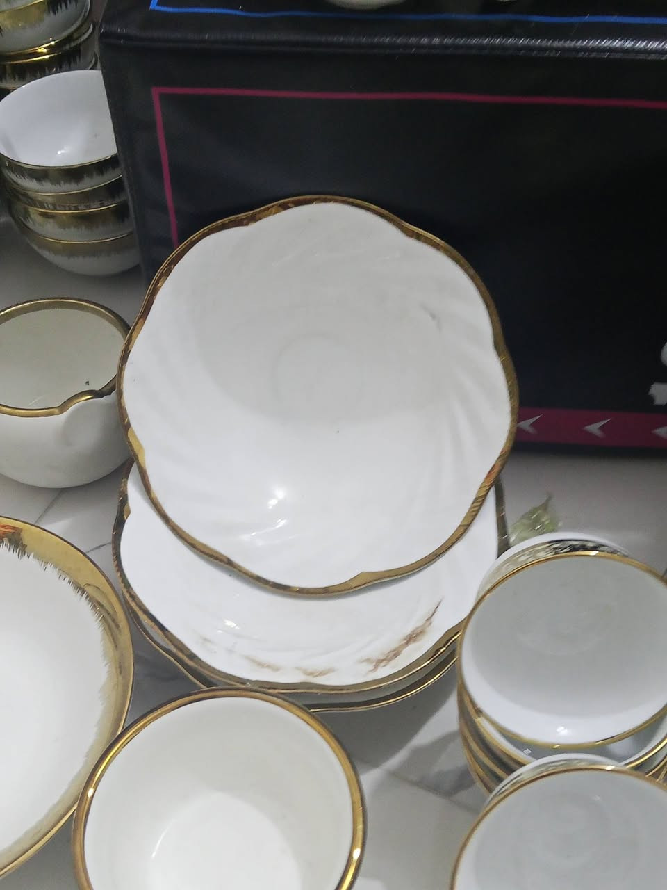 السلام عليكم شباب أغراض منزلية وحدائق ورد اغصان كرسي هزاز دوشك طفل اماعين تحفيات كلشي موضح بصور الشراي يتواصل ***********
