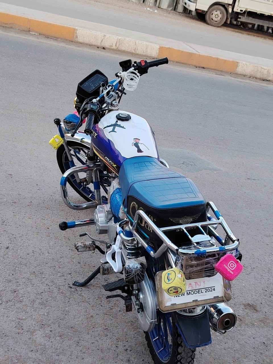 السلام عليكم سافان موديل 24 وضع شركه بصمه منفيس ما يعوزو برغي
سعر 600


**إذا كنت صاحب هذا الإعلان وتريد حذفه لأي سبب، رجاءا أرسل رسالة إلى الدعم الفني**