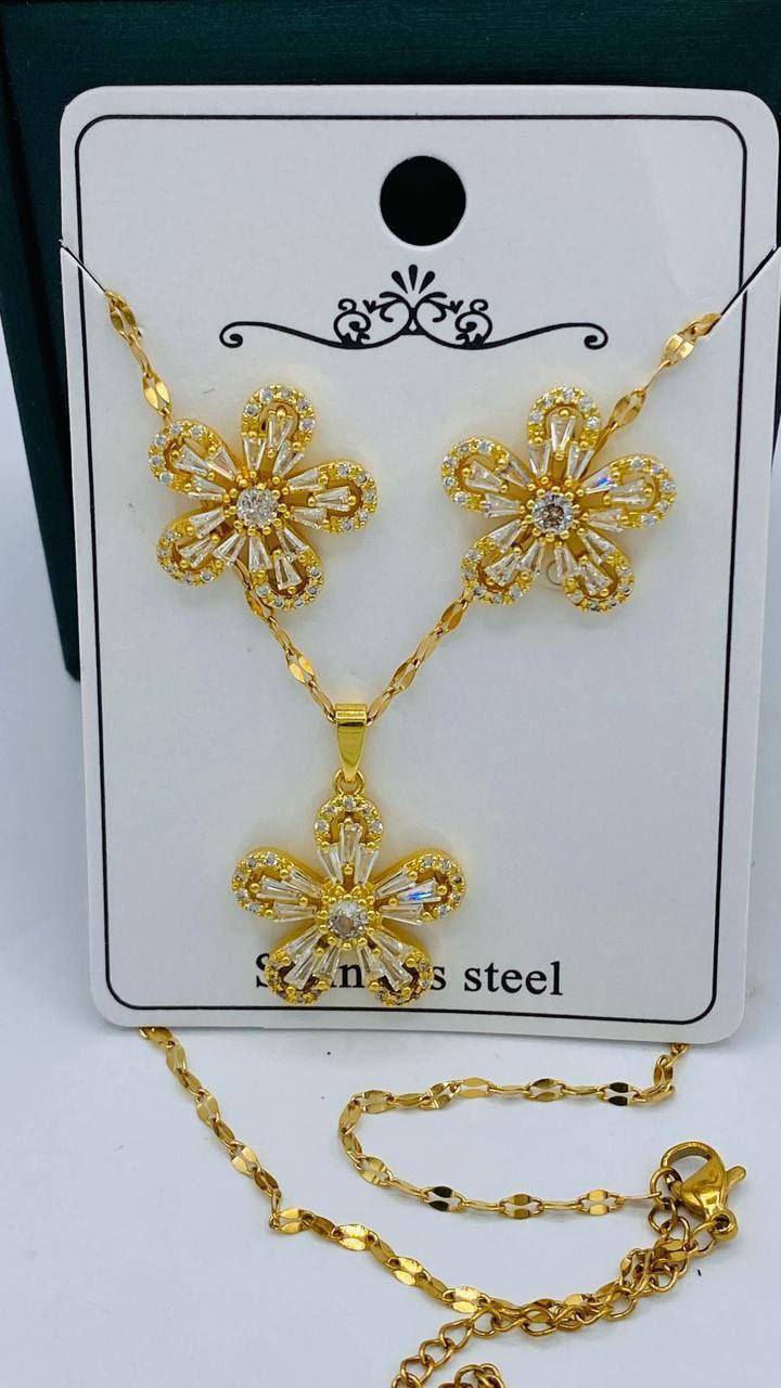 هاف سيت كريستال 

السعر 15 الف فقط 

طلاء ثابت💯 توصيل مجاني 📢
*********** رقم تواصل
