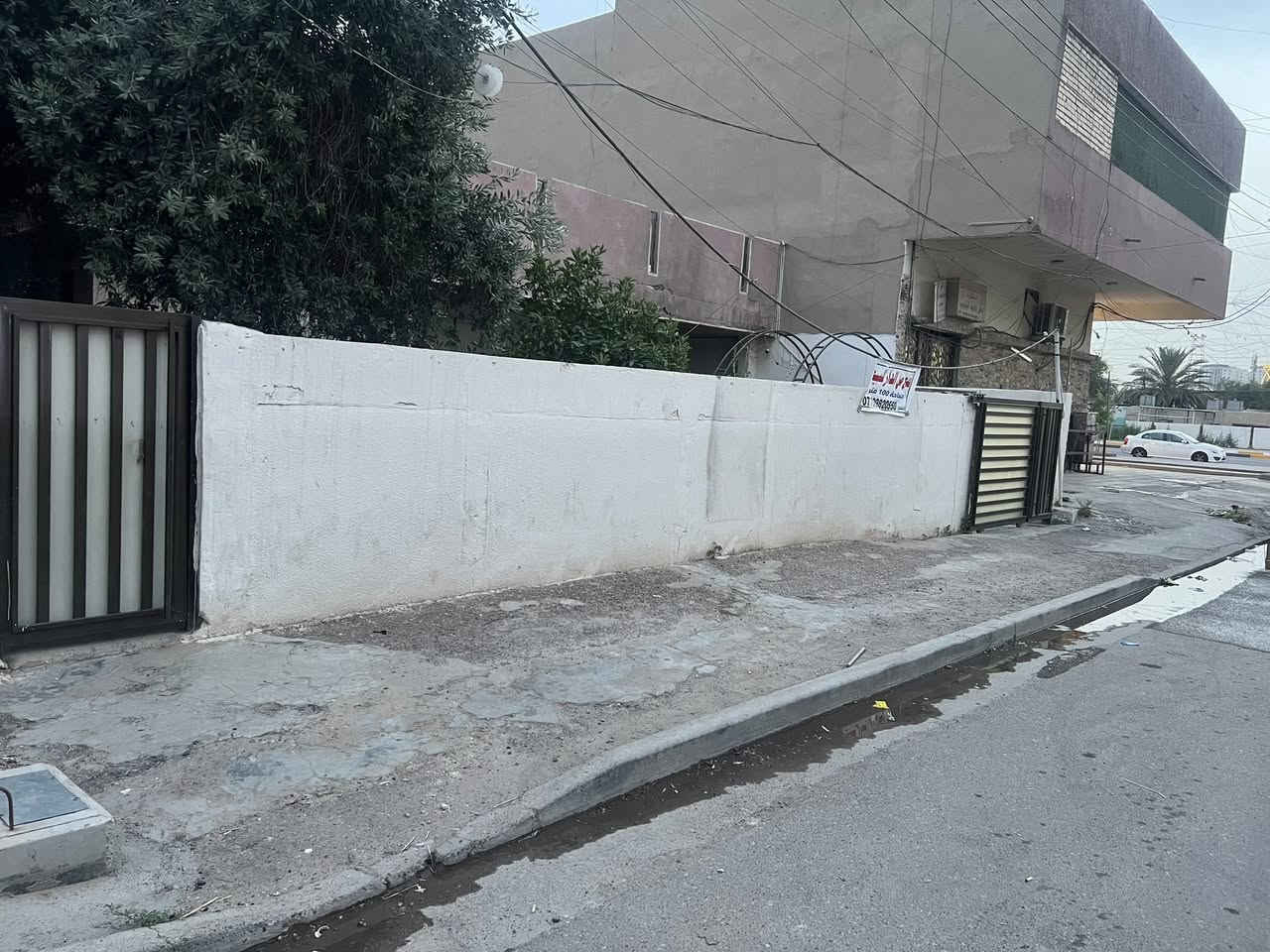 السلام عليكم قطع من الداد ١٠٠ متر للبيع الموقع حي العامل محله ٨٠٣ مقابيل مستوصف الجمعيات  قريب ع شارع العام 

***********
