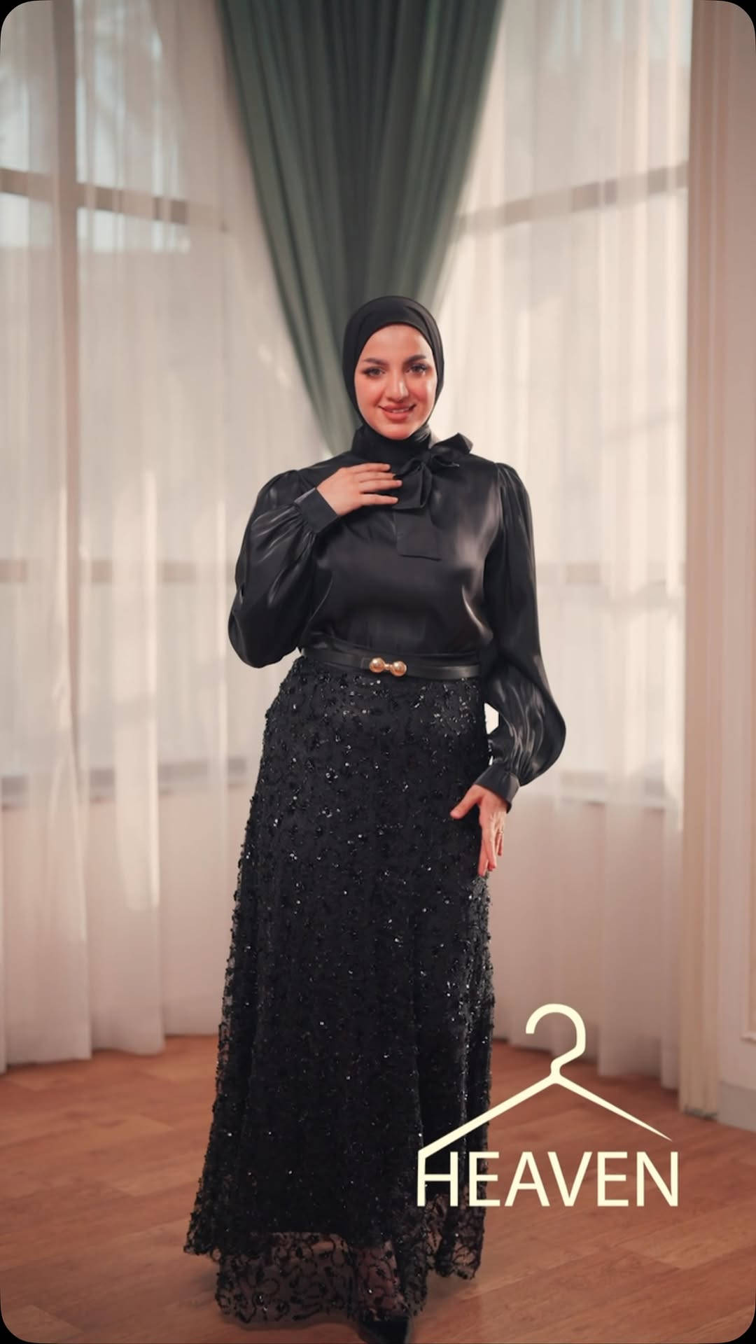 ✨ إطلالة فخمة بتفاصيل راقية ✨

كوستم مكوّن من توب أوركنزا بتصميم أنيق، مع تنورة من قماش الأعراس المشغول بتفاصيل فاخرة تمنحك إطلالة مميزة في كل مناسبة. 🤍

🎨 الألوان المتوفرة:
🖤 أسود | 🤎 جوزي | 💙 نيلي

📏 القياسات: من 38 إلى 46
💰 السعر: 110 ألف دينار
🧕 الحجاب متوفر

📩 للطلب راسلونا دايركت 💌
📞 أو عبر الواتساب: ***********

📍 عنوان البوتيك:
زيونة – شارع الربيعي – مجمع الألمنيوم – مقابل كوزمتك هدى يوسف
