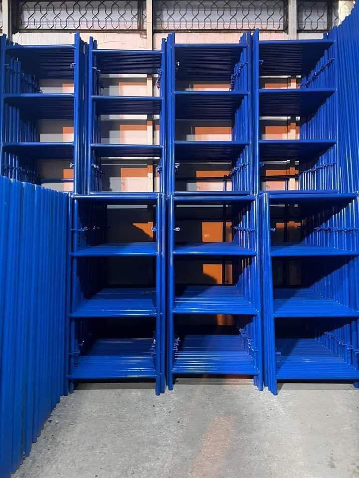 بيع وتاجير كافة انواع السكلات والجكات وقوالب الصب وتاجر سكلات كبلك  سكلات تركية والايرانية العنوان بغداد ساحة الطيران الهاتف *********** ***********
