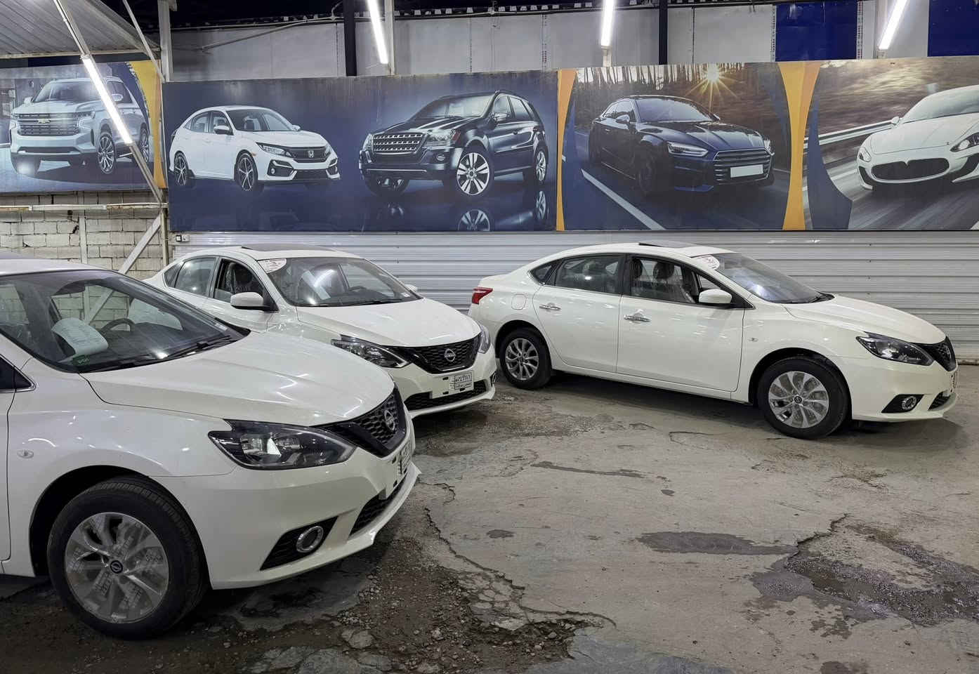 السلام عليكم
نيسان سنترا ( SV )
( عرض خاص ) 
موديل : 2025 
ماشية : 0 KM زيرو 
المواصفات 
فتحة 
شاشة 
كاميرا 
تحكم ستيرن 
قطعتين تبريد 
ويل كب كروم 
بلوجكتور 
يدات نيكل 
لون الداخل رصاصي 
(مرقم بغداد بأسم المشتري )
السعر : 20 مليون و500 قفل من الأخير 
ملاحظة: السيارة ضمان شركة السور 3 سنوات او 100 الف كيلو 
العنوان : بغداد الكاظمية قرب مرور الكاظمية معارض جكوك معرض الرحمن . 
للاستفسار 
عبدالرحمن 
 *********** 
 ***********
