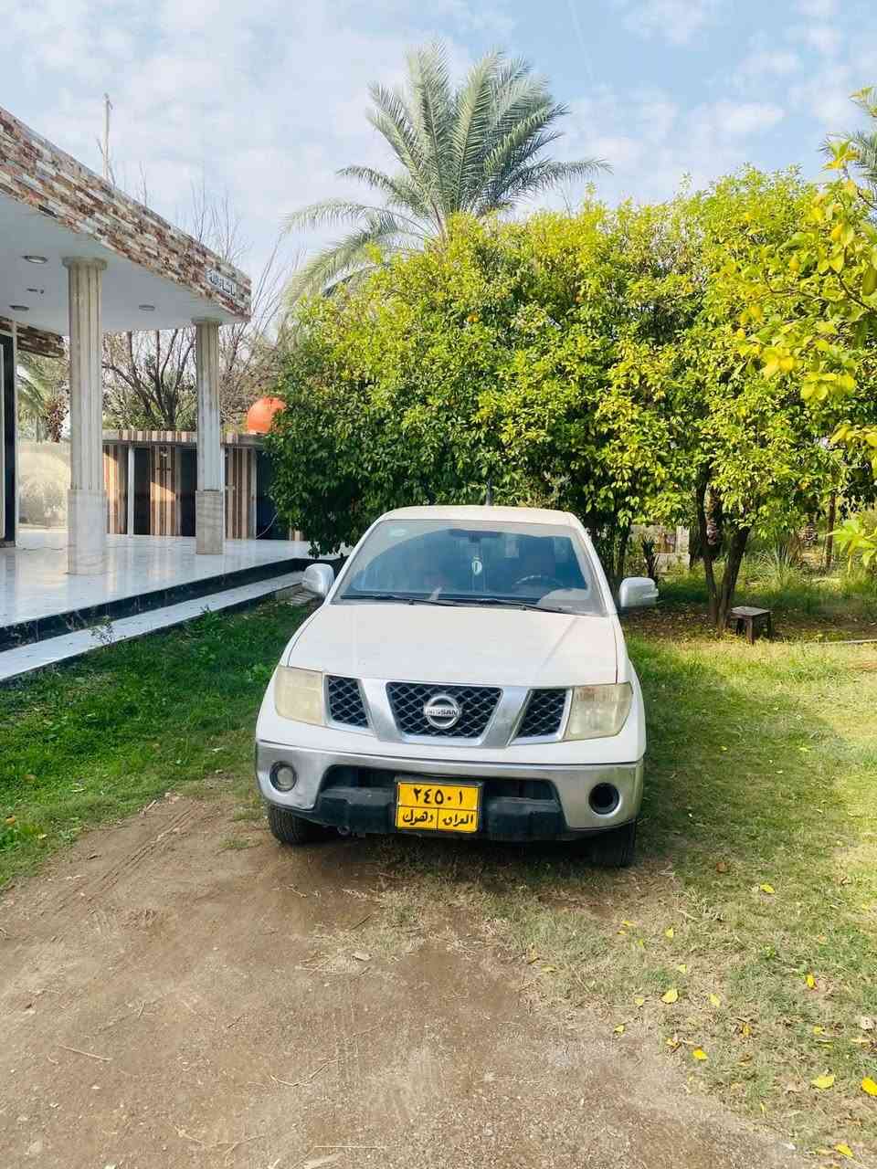 سلام عليكم 
للبيع بيكم نيفاره 
موديل 2009بيه 3قطع صبغ 
ما بيه داخل رقم وسنويه دهوك تريد وكاله تريد تحويل صدره نص عمر كير مكينه خير من الله مكان سياره واسط بل زبيديه لهاتف ***********
