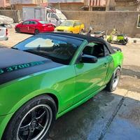 موستنك 2013 كشف  V6.   3700 لون مميز  السياره بيها ٤قطع ابيع حزام  لغد...