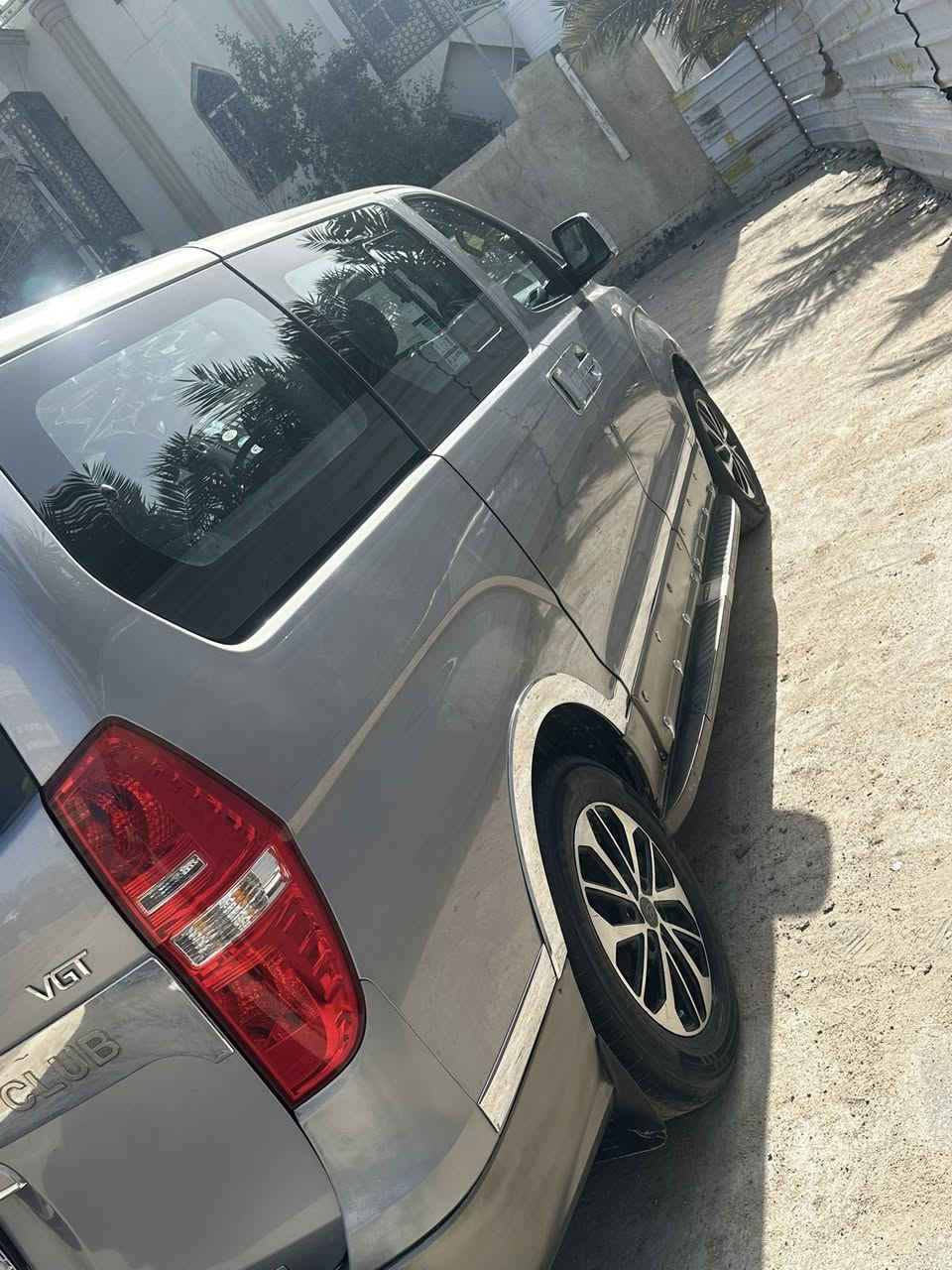 سلام عليكم ستاركس 2019 اصل للبيع مسكر مكينه نص بنص مكينه وكير وحداده وتبريد جاهزه السياره رقم بصره انكليزي بأسمي مكاني البصره ابو الخصيب السعر 265 وبيه مجال رقمي ***********
