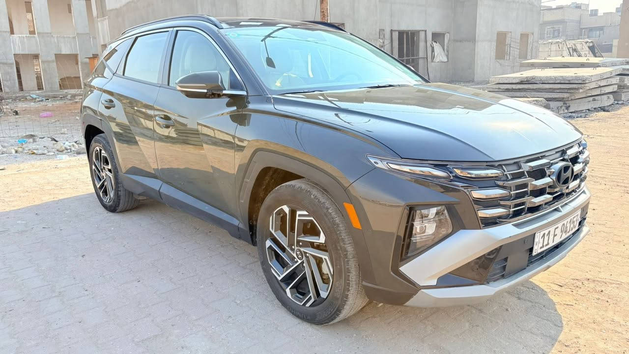 سلام عليكم 
توسان 2025 
وارد امريكي 
حادثهة باب وچاملغ وقبق جنطة 
السيارة فول مواصفات 
خمس كامرات 
بصمة 
بانوراما
گير كهرباء تعليگ
كشنات جلد كهرباء 
داتا شو 
شاحن لاسلكي 
وبعد بيهة هواي مواصفات 
مكينة 2500 
ماشية 17 الف
السعر 230 وبيهة مجال 
***********
