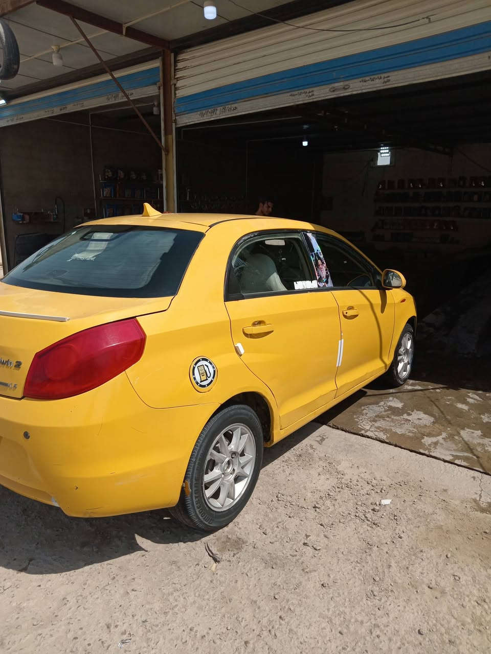 السلام عليكم شيري فلاوين للبيع موديل 2012 سنويه 2027 مصفره غرامات مكاني نجف شارع المطار  السعر 22 للستفسار ***********
