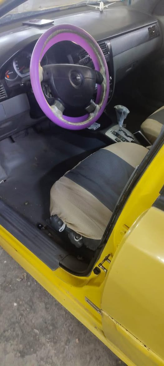 سلام عليكم اوبترا 2011 سيارة نظيفه راعيها ميت 
اكفلها من سرقة وحجز ومن كلشي للتفاصيل اكثر اتصلو
للبيع  سعر 45 قفل 
العنوان بغداد الحبيبية 
هـ ***********
