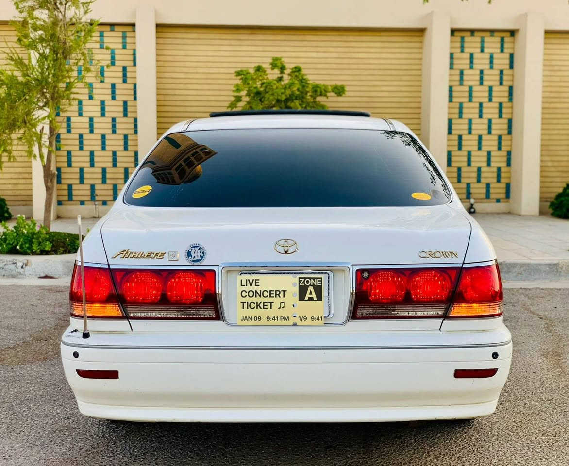 السلام عليكم ورحمة الله
للبيع تويوتا كراون ملكه موديل 2000 اصل رقم بصره انكليزي (بأسمي) سنويه مجدده تريد تحويل مباشر تريد وكاله عامه السياره قرار 48 
شاصي 175 فول كرستال اصل 
مواصفات 4 دكم فتحه 
السياره كفاله عامه من كلشي عراق ويابان تحويره النجف جاهزه من كلشي 
ويل تو سايز داخل جديد تخم تاير كهربائيات حداديه تبريد ثلج ادامه جديده السياره فول وجاهزه ماناقصها اي شي مال جناي وباسمي وكفاله عامه 
مكان السياره كربلاء 
السعر جوه السوك  134 وبيها مجال 
للاتصال.. ***********
