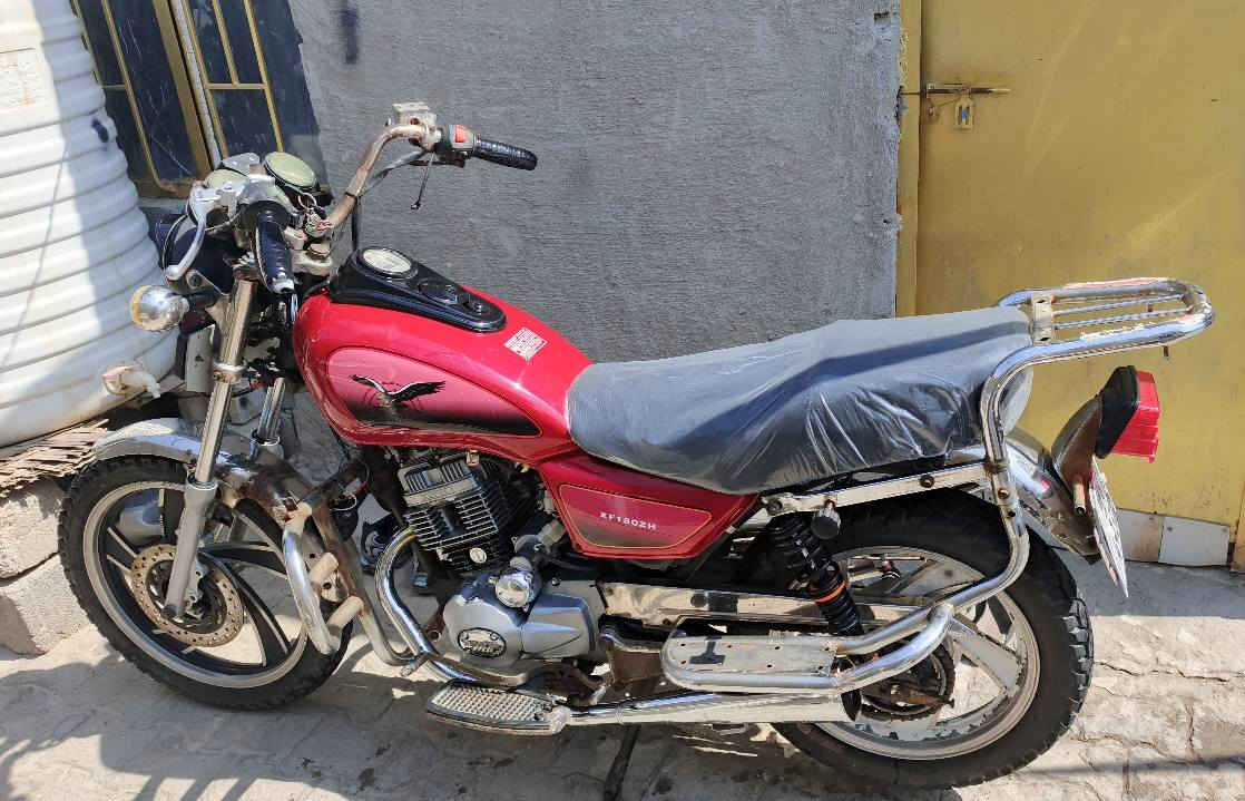 السلام عليكم دراجه هارلي للبيع رقم انكليزي سنويه جديده تحويل ثاني يوم دراجه حلوه مرتبه تايرات جدد مكينه ما بيه تبخير بيه نقوصات قليله السعر مليون 150 وبيه مجال مكانها البصره رقمي *********** البصرة, العراق
