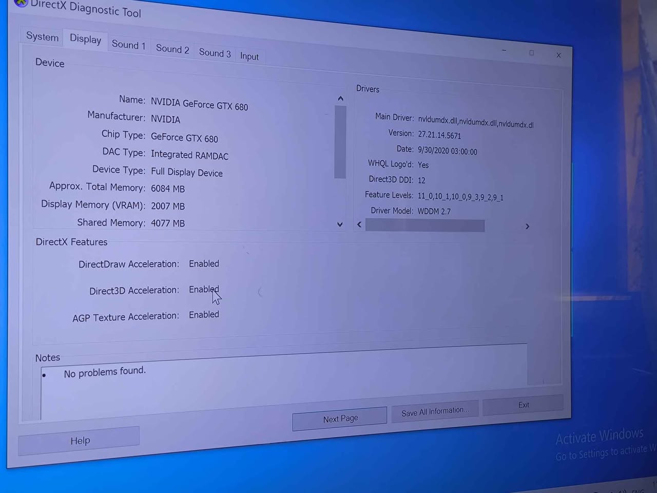 السلام عليكم حاسبة دسكتوب كيس فقط 
جميع المواصفات موجودة بالصور
الكيس Cooler Master اسود ملموم
MB: Intel
CPU: core I7 Gen3 
GPU: MSI GTX 680 2GB
Ram: DDR3 2X4 8gb speed 1333
HDD: 2TB 
SSD: 120 GB hyperx
PWO: 650W thermaltake 87
2 fans with LED

المشاكل 
دكمة الباور ثابتة على التشغيل بس ماكو تاثير على أداء الجهاز
السعر 250
يوجد توصيل لجميع المحافظات ب5 البصرة, العراق


**إذا كنت صاحب هذا الإعلان وتريد حذفه لأي سبب، رجاءا أرسل رسالة إلى الدعم الفني**