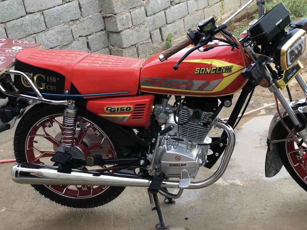 سلام عليكم دراجه سيفانه للبيع جديده وكامله مكمله كلشي ممفتوح بيه غير متواجد عل نت ***********
