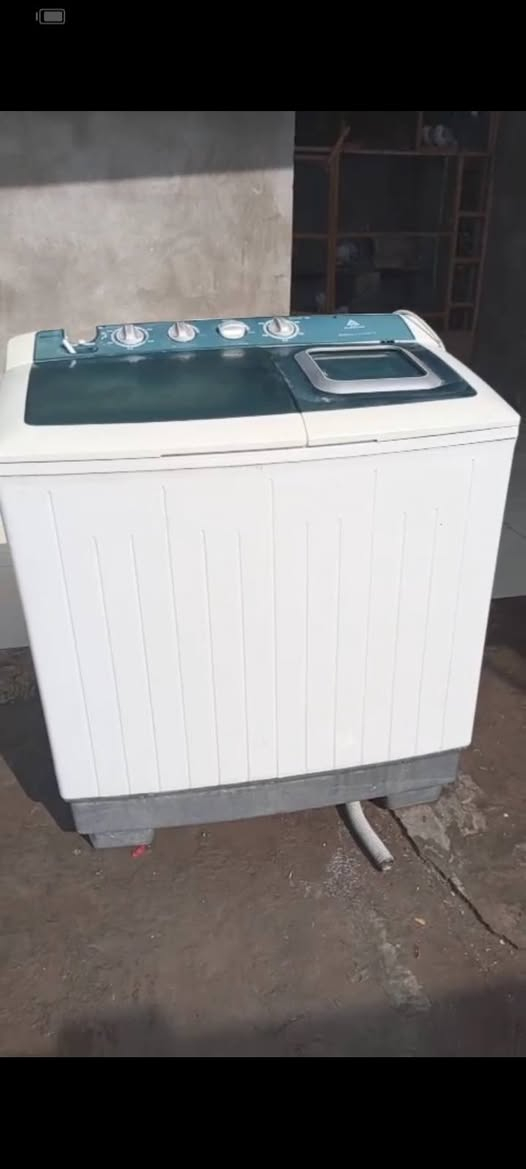 ‎مجمده حجم وسط ب٢٥٠والشتشهرحجم ٤٣بوصه ام النت جنرال سمارت ب٢٠٠ الغساله شغاله حجم كبير ب١٠٠‎ البصرة, العراق


**إذا كنت صاحب هذا الإعلان وتريد حذفه لأي سبب، رجاءا أرسل رسالة إلى الدعم الفني**