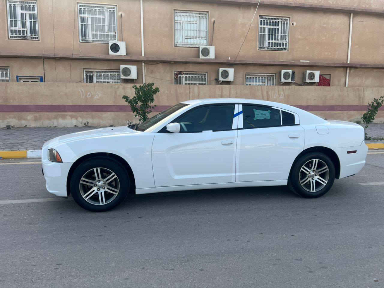 او مراوس حسب لقناعه وباما جارجر تكسي للبيع جارجر 2013
رقم اربيل  بسمي
تريد وكاله تريد تحويل 
سياره ستخدام شخصي 
ما مشتغله على خط ماشيه 140 
كير ماوس كشنات جلد 
مكينه كير اكسن خير من الله 
تخم تاير قبل 10 تيام من شديته 
حداديه خلفي امامي جديد 
منضومت تبريد جديده تبريد ثلج  
فقط جاملق مفتوح بدون دواخل بس فتح  وهلال لخلفي صبق كد شبر فقط 
السعر  158 وبيها مجال بصيط  مكان كوت ناحيه شيخ سعد 
 ***********
