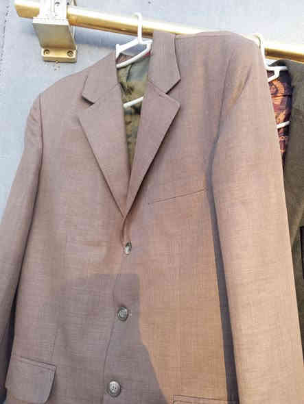 سترة رجالي بسعر 5000دينار
محل عبدالمهيمن البياتي لبيع البالات 
العنوان.. حي الطين فرع اسواق علي محلات السيد علي القوشجي 
موبايل ***********
