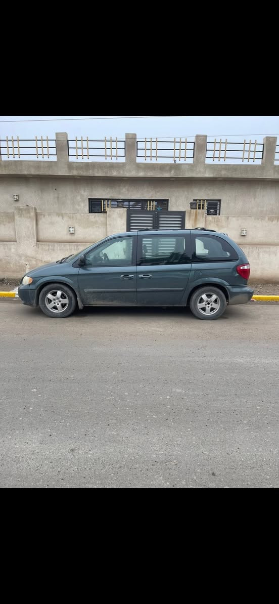 سلام عليكم ، دوج كرفان 2007 ، محرك 3300 ، بدون تبديل صبغ فقط الجنطة ، الباقي على البلاد ، قصيرة ، دواخل نظيفة ، محرك وكير نظيف ، مكانها بغداد ، السعر 83 ورقة وبيهة مجال ، للاستفسار  ***********
