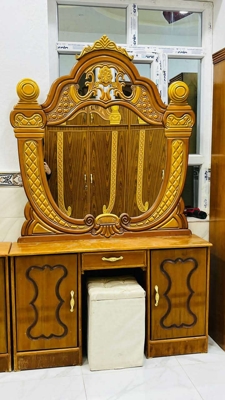 #للبيع
غرفة خشاب للبيع مستخدمه شي قليل شغلها عراقي درجه أولئ نضيفه وماوصلت شي ولاحاط سعر عليها
#ولحد_يگول_اليش_تبيعها_اريد_ابيعها...


**إذا كنت صاحب هذا الإعلان وتريد حذفه لأي سبب، رجاءا أرسل رسالة إلى الدعم الفني**